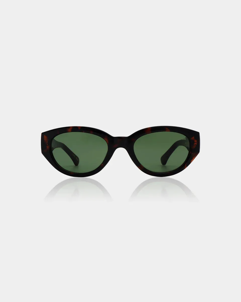 A. Kjrbede Winnie Sunglasses - Demi Tortoise