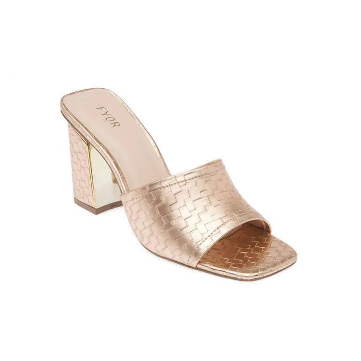 Casually Stylish Mule BCM 165