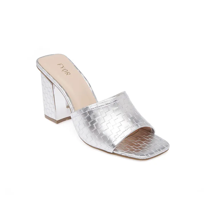 Casually Stylish Mule BCM 165