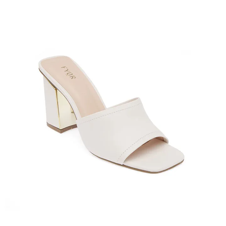 Casually Stylish Mule BCM 165