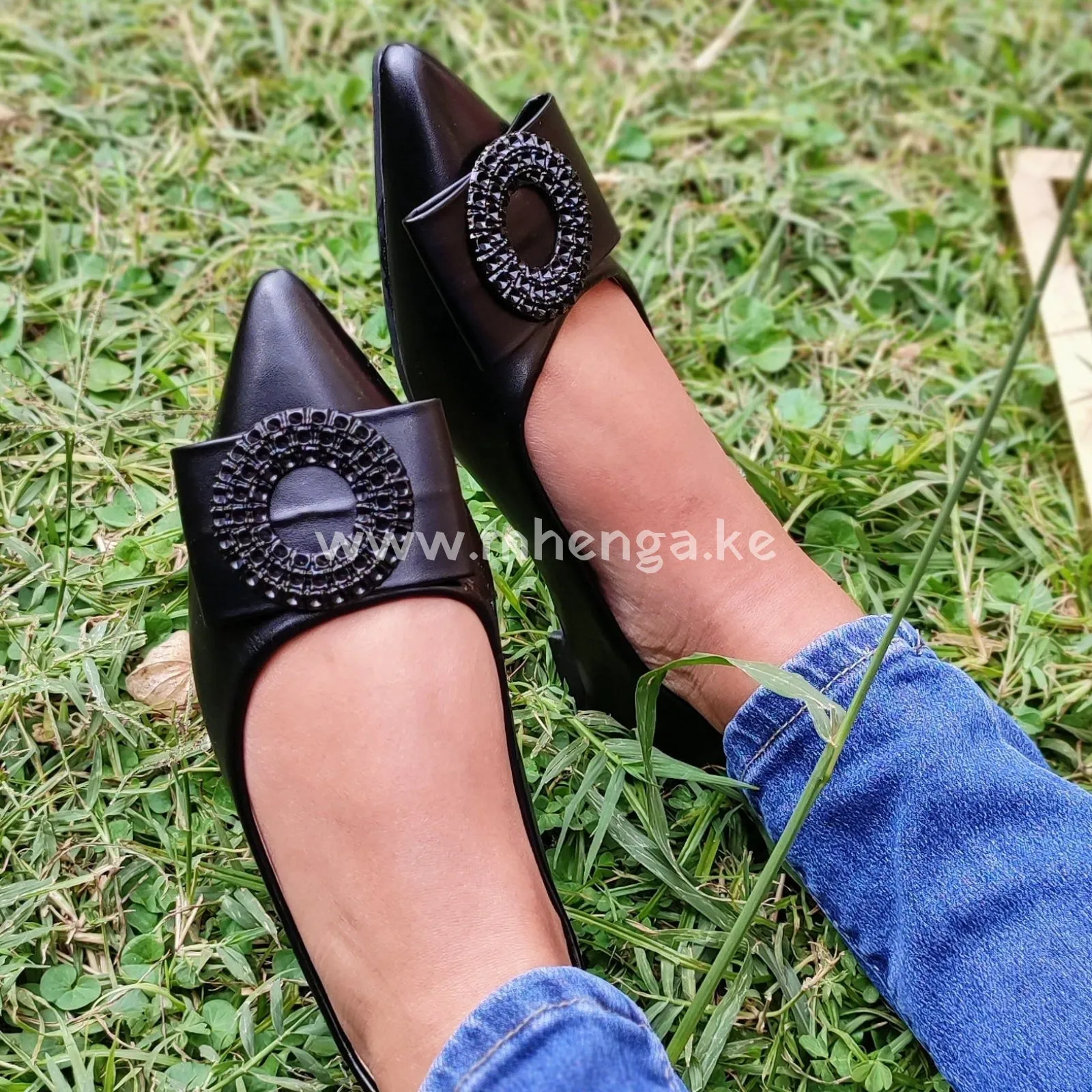 Circle,Round pointed flats,flats women shoes Ladies shoe