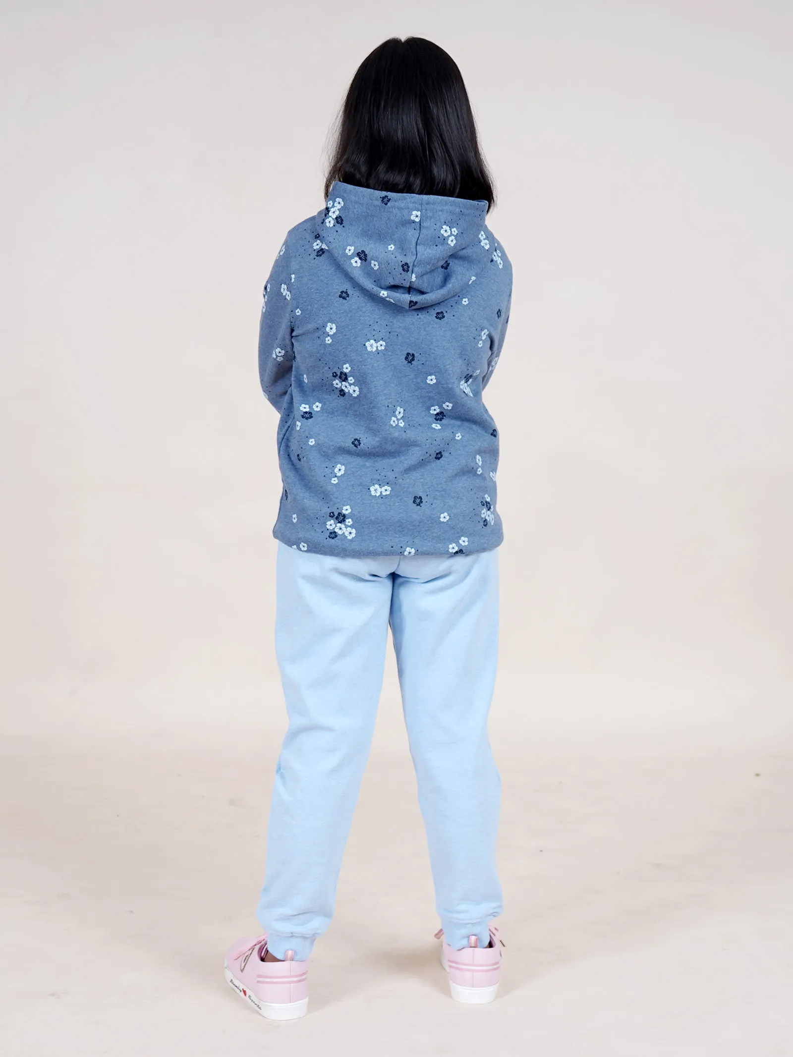 Girls Fleece Full Sleeves Printed Hooded Sweatshirt With Jogger