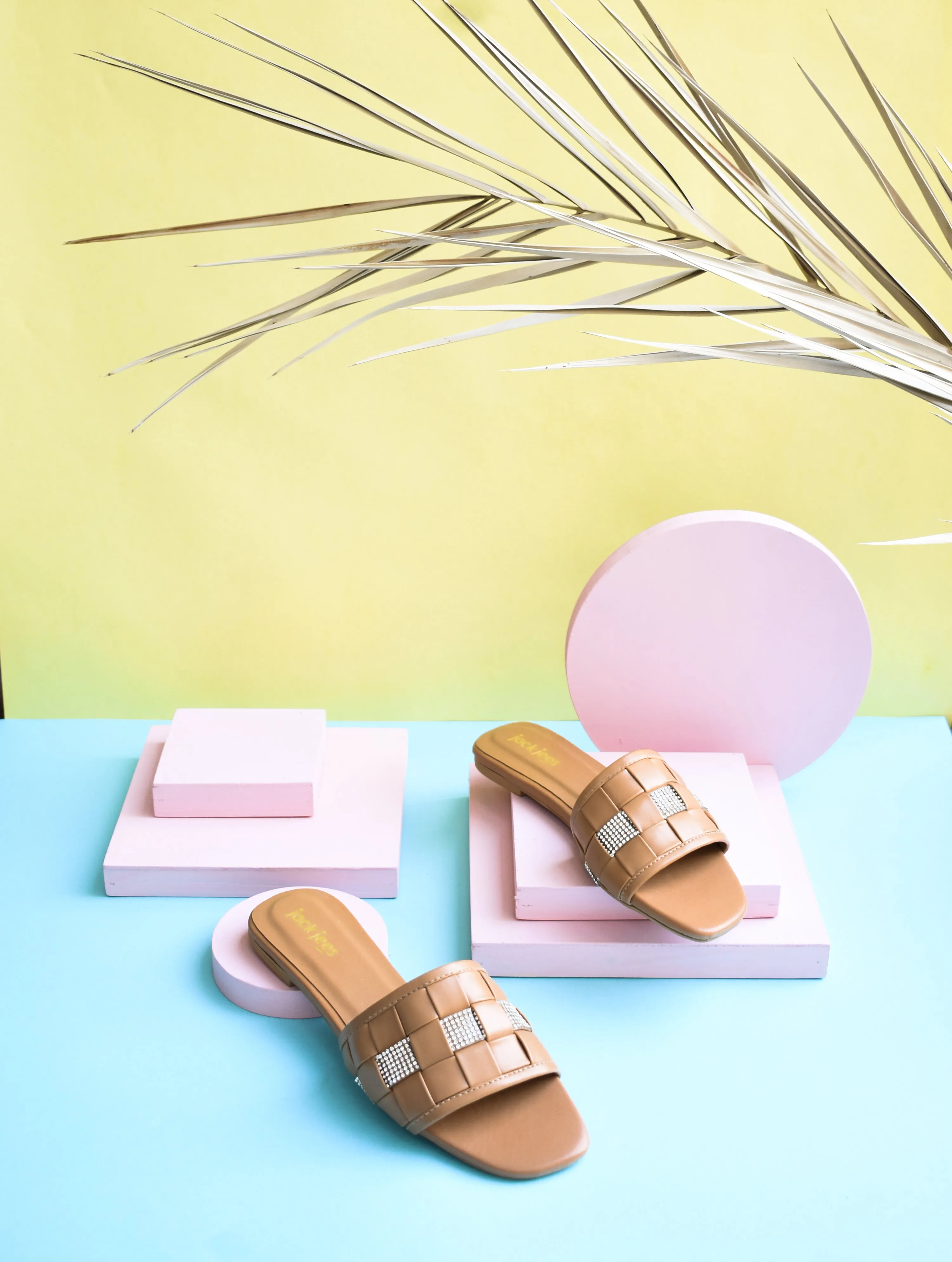 Jack Jees BlockShine Beige