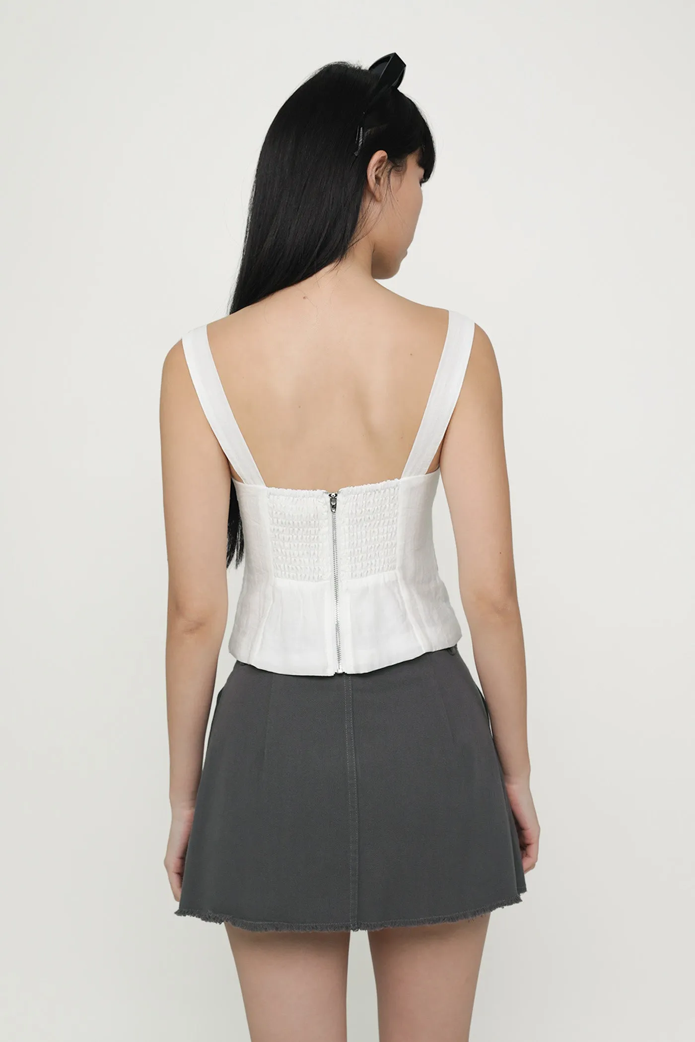 Jerry Pleated Frayed Hem Skorts