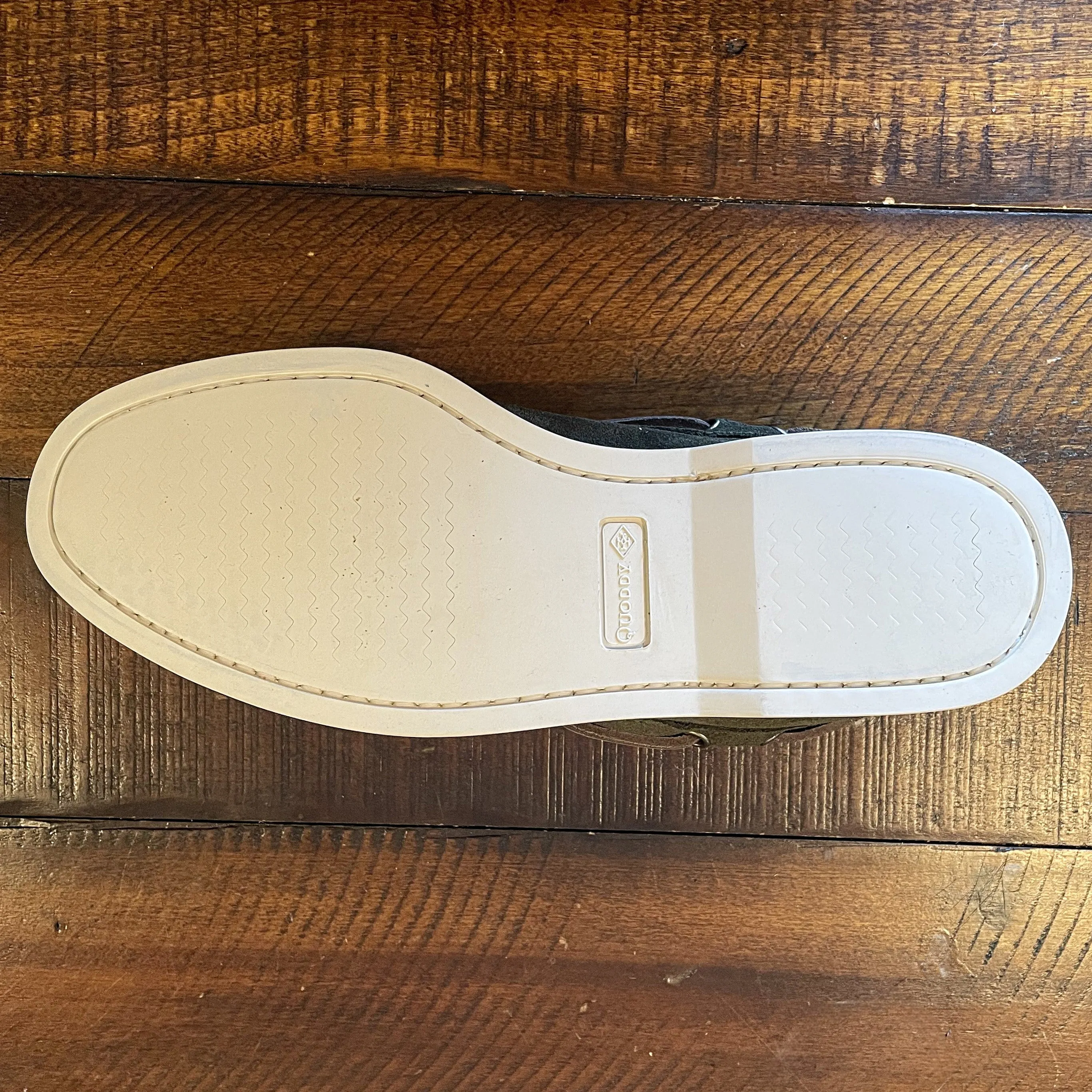 Men’s Canoe Shoe: Olive LE
