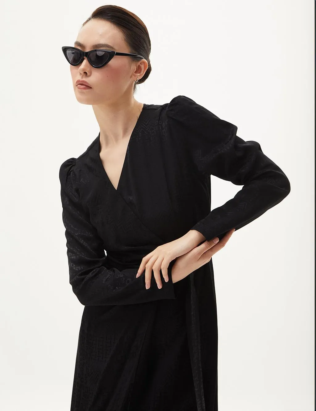 Metal Buckle Detailed Stylish Black Dress