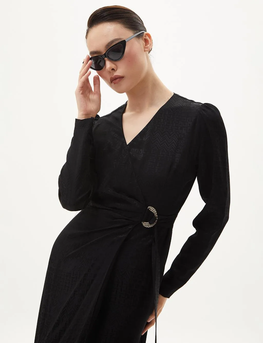 Metal Buckle Detailed Stylish Black Dress