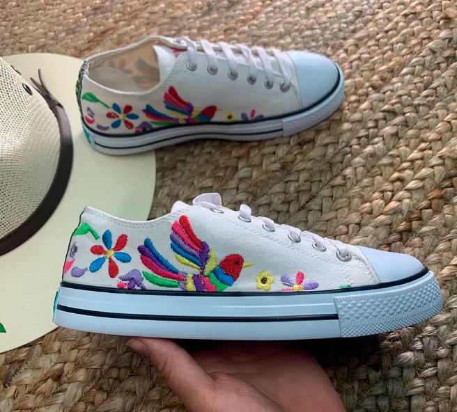 Mexican Otomi Art Embroidered Sneakers (White)
