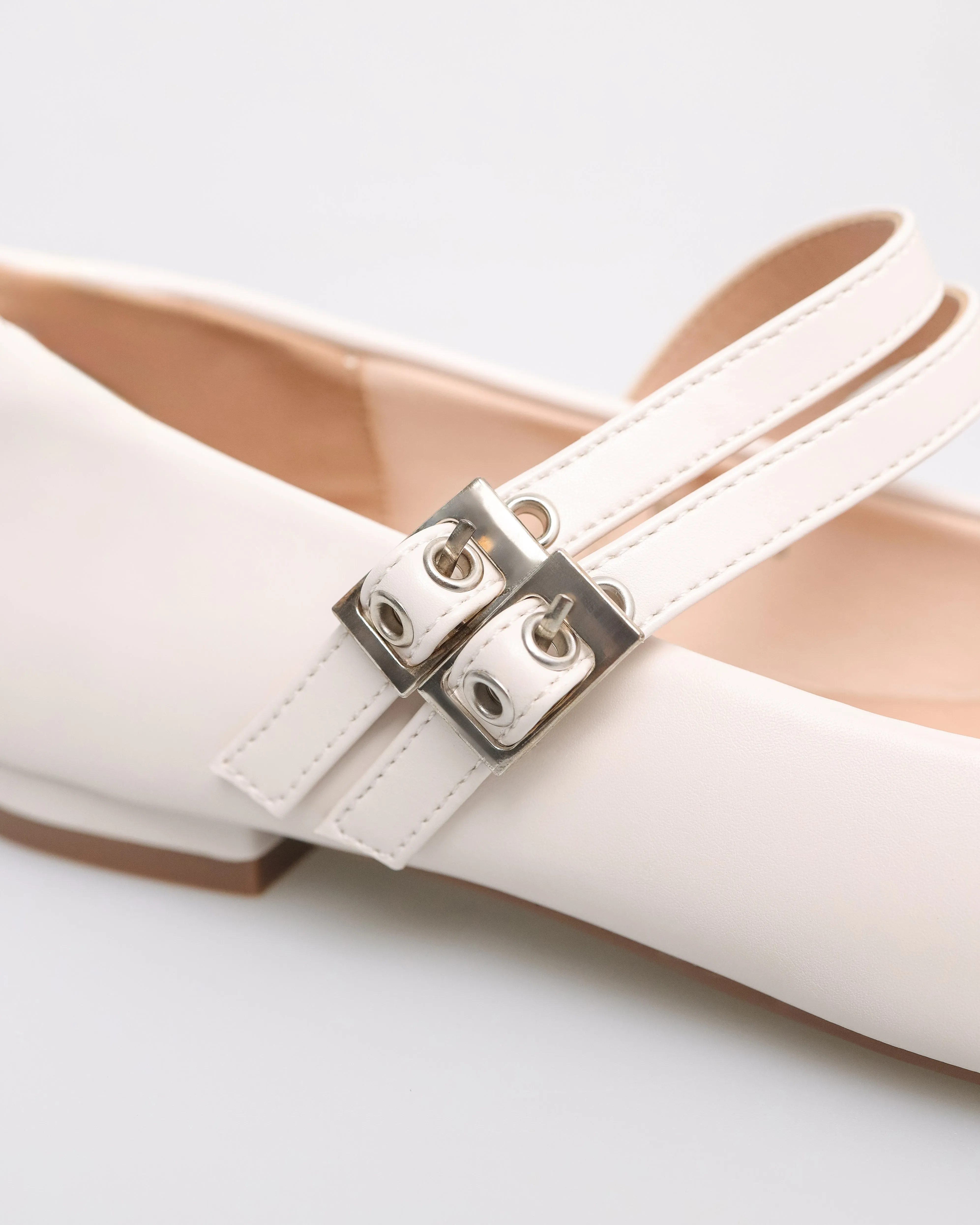 Tomaz NN361 Ladies Ballerina Buckle Flats