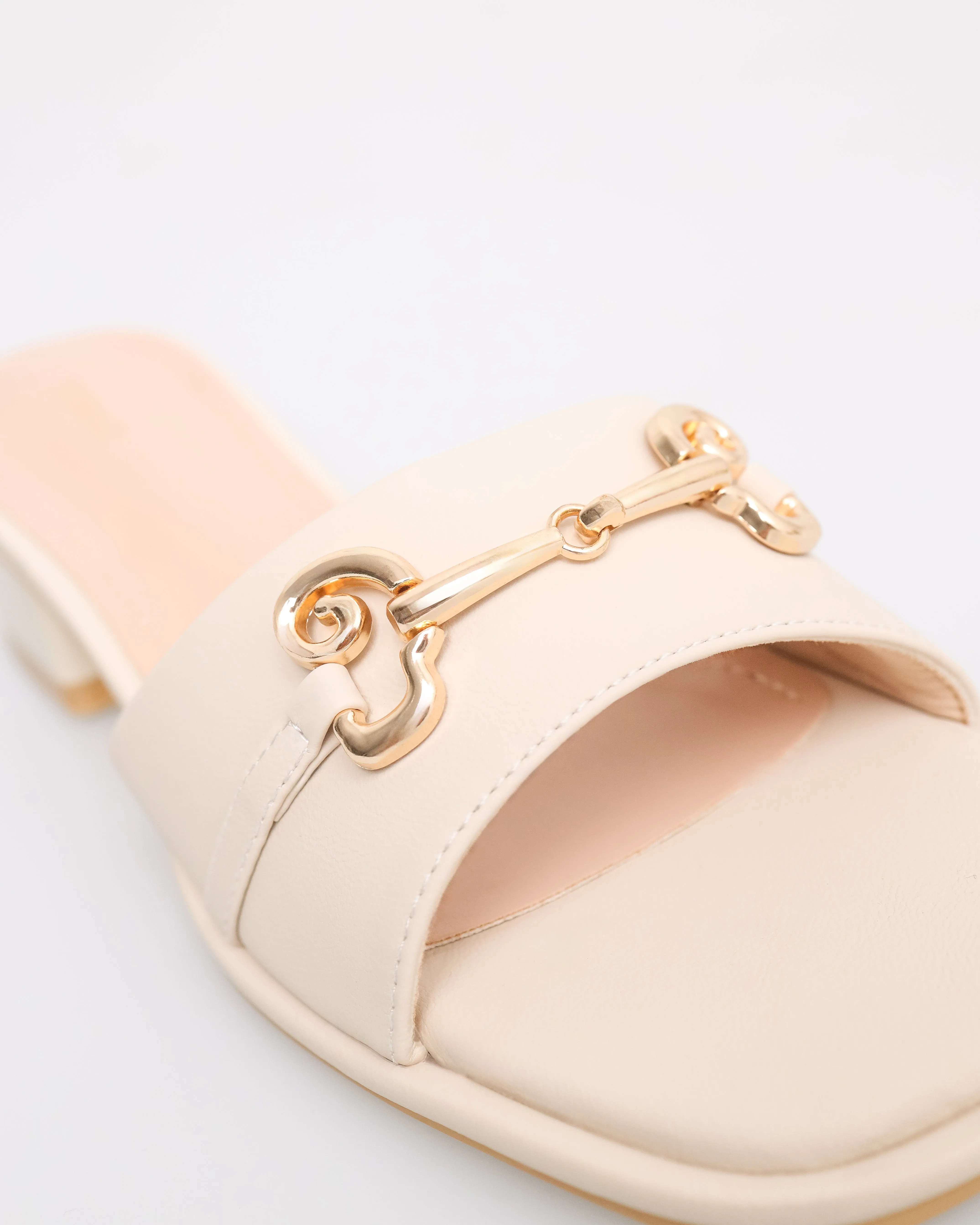 Tomaz NN484 Ladies Horsebit Sandal