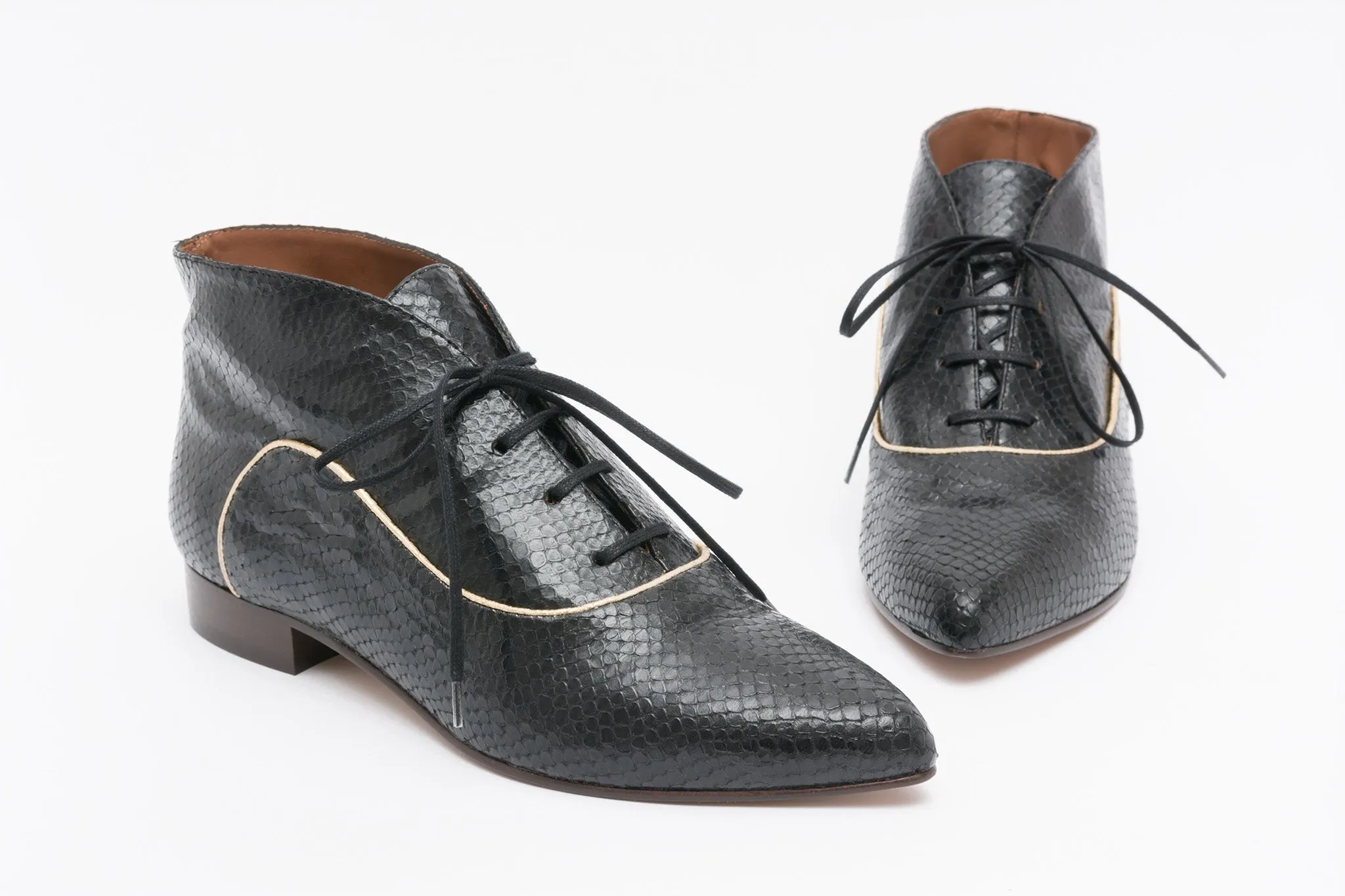 WILLOW Snake Black Pixie Boot